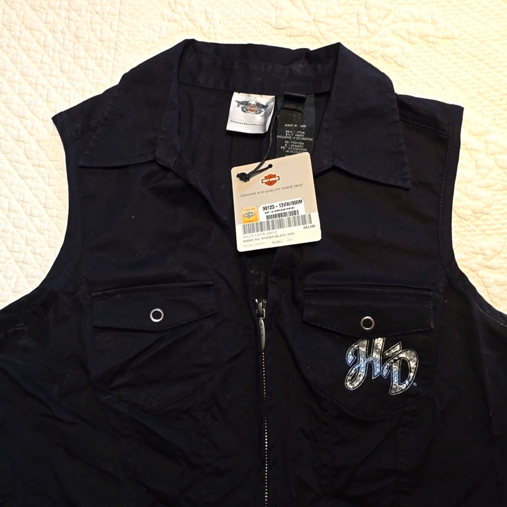 NWT Harley-Davidson ladies zip up front Black with Rhinestones. Sz medium